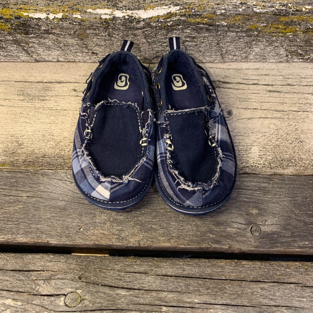 Children’s Place | Blue Plaid Boat Shoes